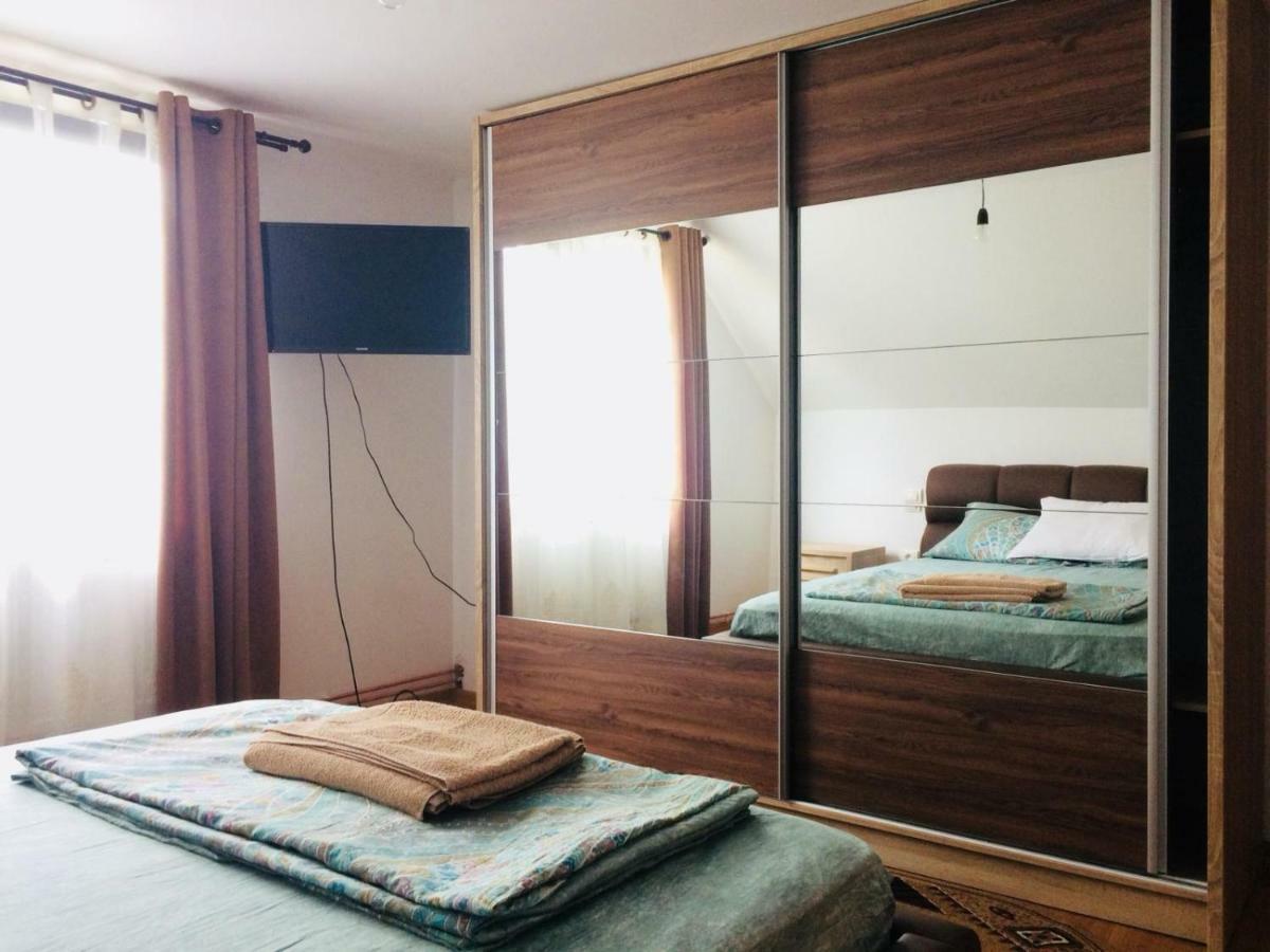 Casa Paul Hotell Vişeu de Sus Exteriör bild